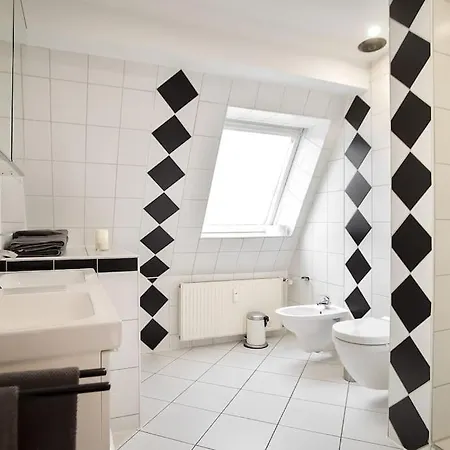 Secret Escape Above Apartman Stuttgart